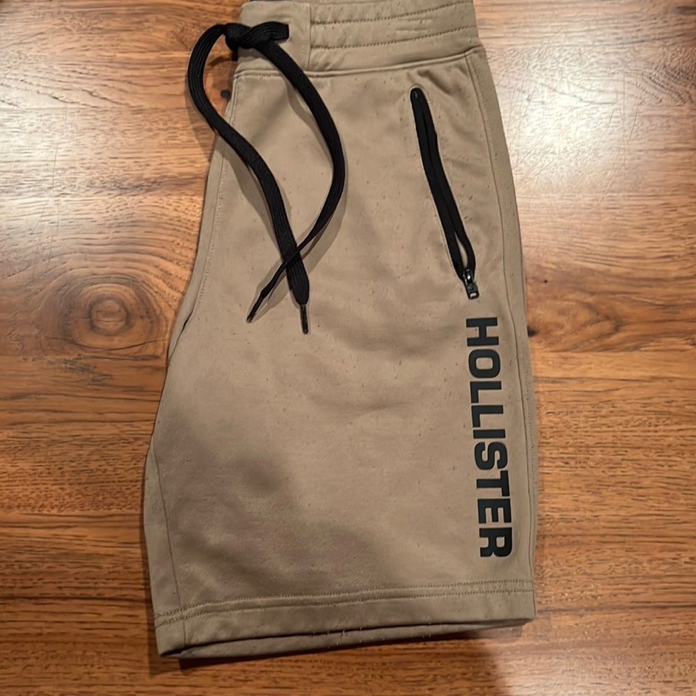 Mens Hollister shorts. Mens XS